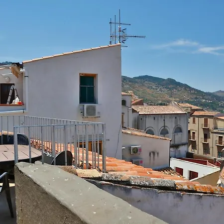 Terrazza Vittorio * Cefalù